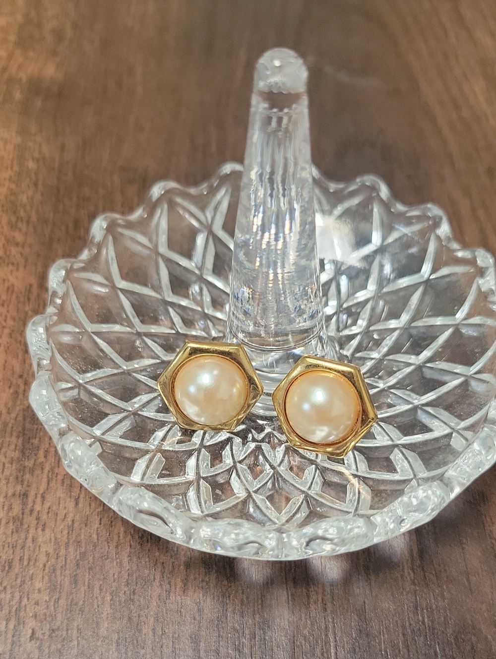 Gold-Tone Pearl Hexagon Stud Earrings - Classic Women’s Jewelry